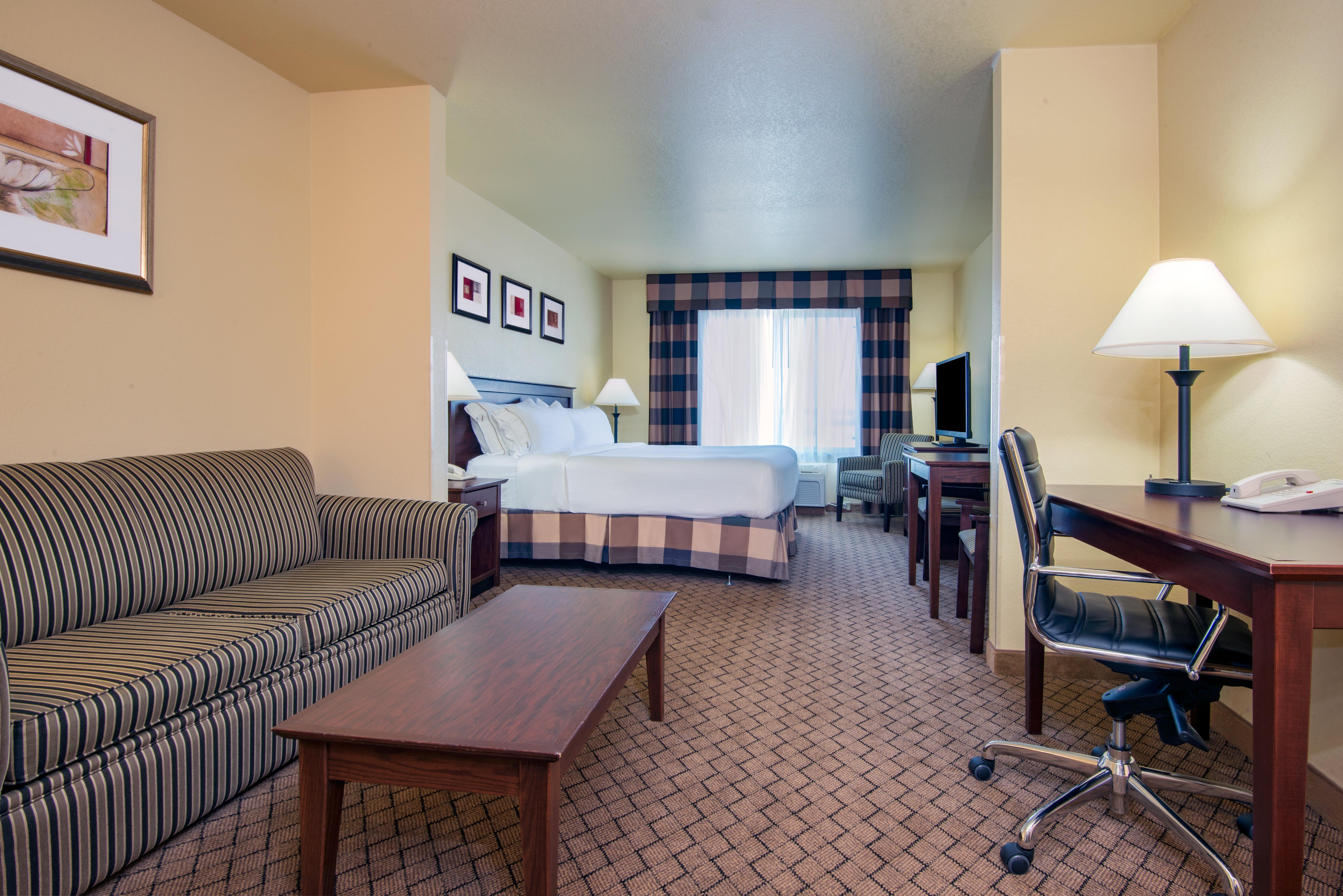 Express & By Ihg